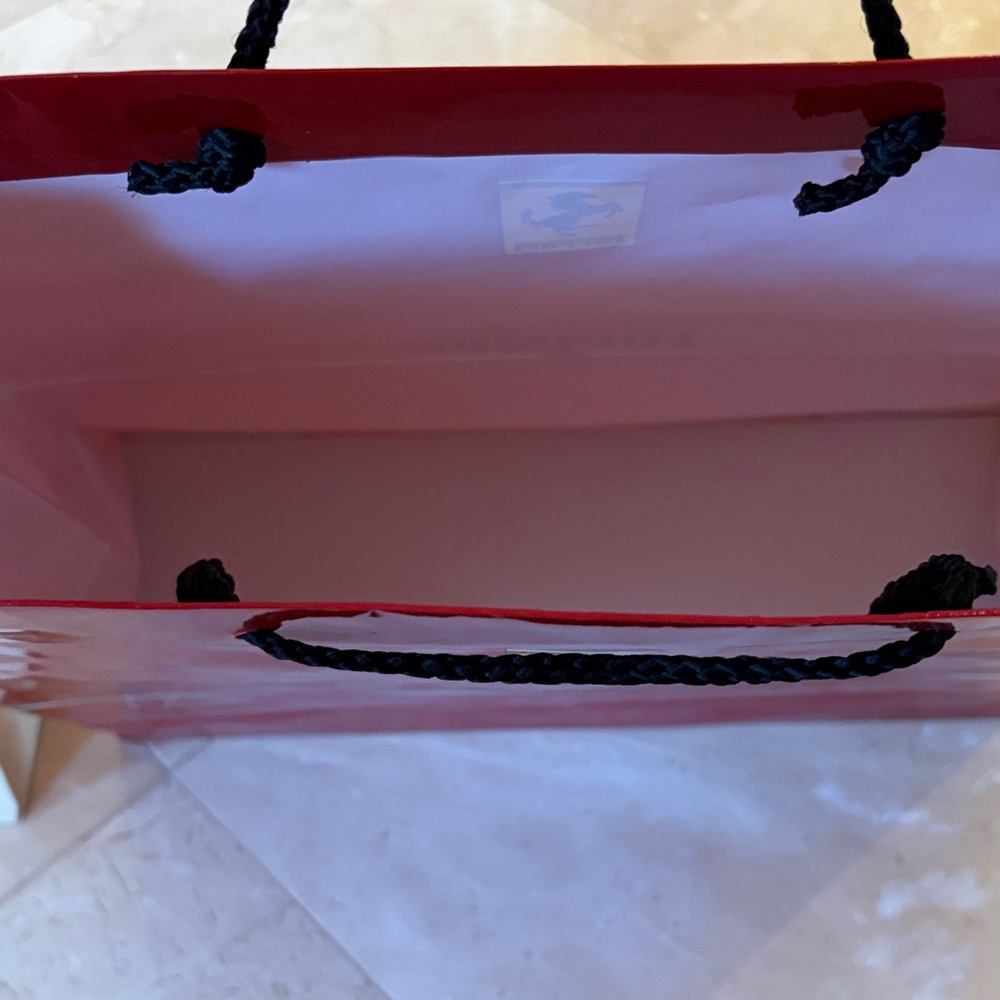 Ferrari Beverly Hills Gift Bags. - Picture 6 of 7